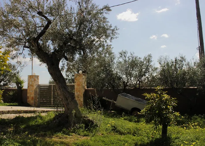 Hillside House דירה