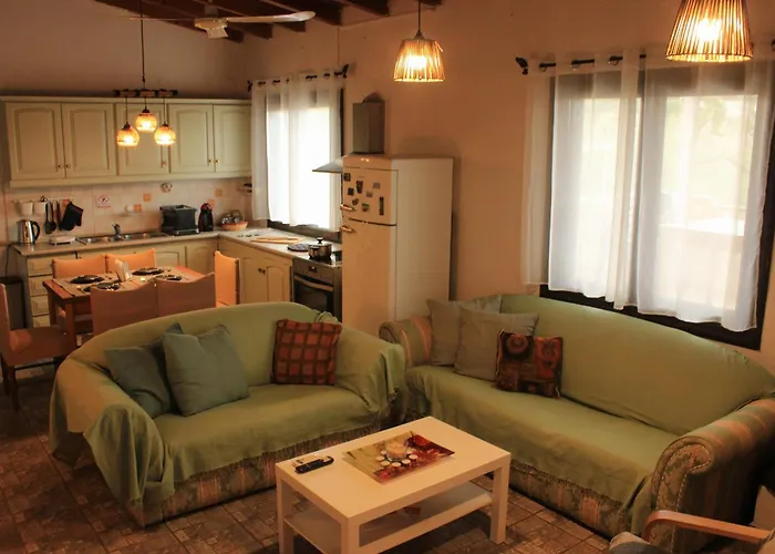 Hillside House Porto Cheli